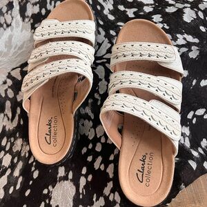 Clarks Women's Cream Sandals